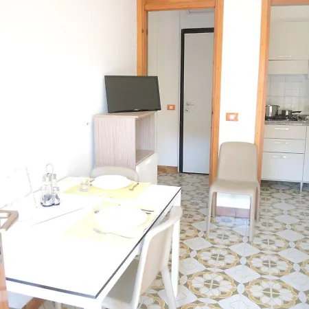 Luminous Seaside Flat For 5 Guests - Beahost Daire Bibione